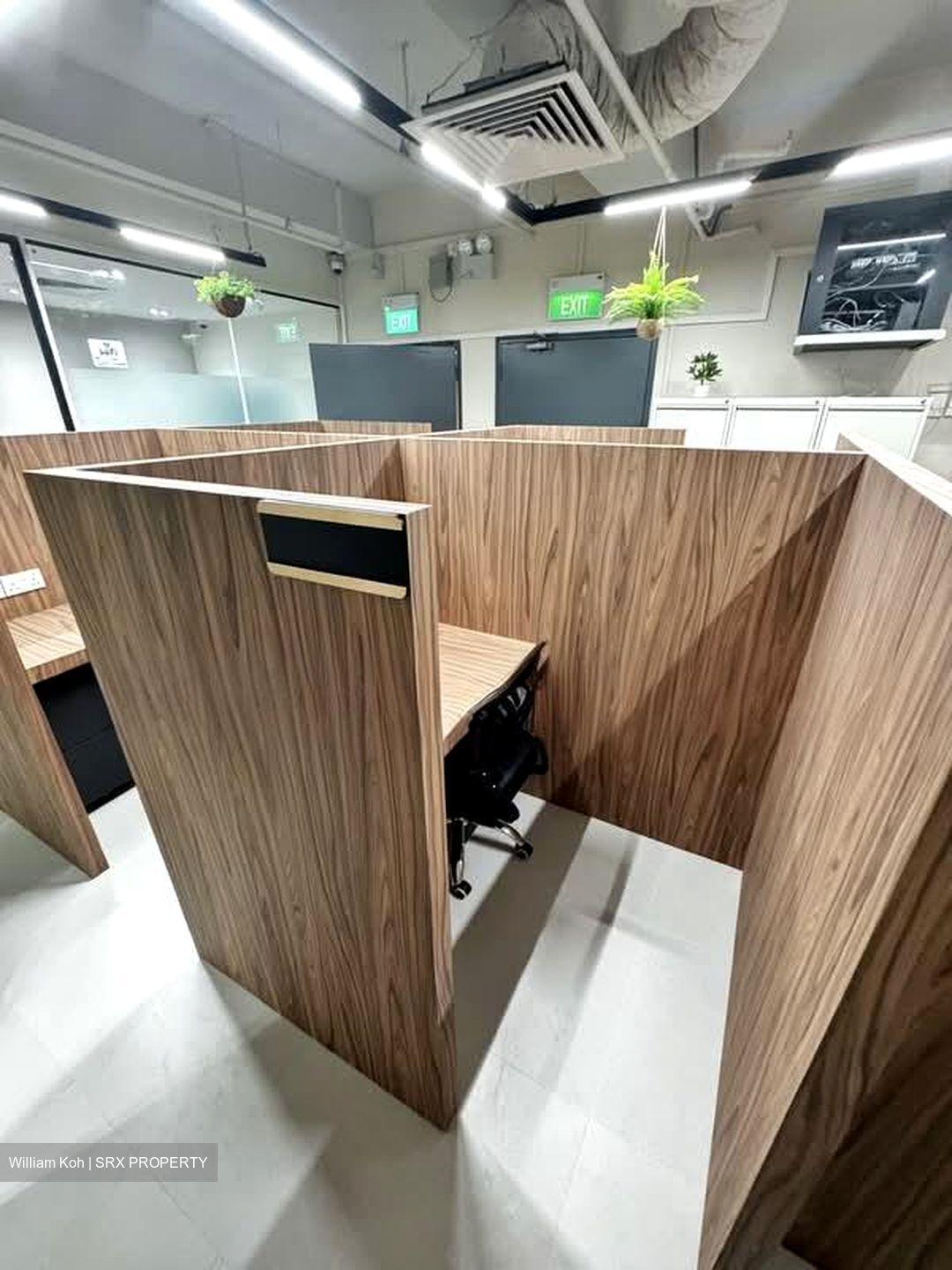 International Plaza (D2), Office #554723071